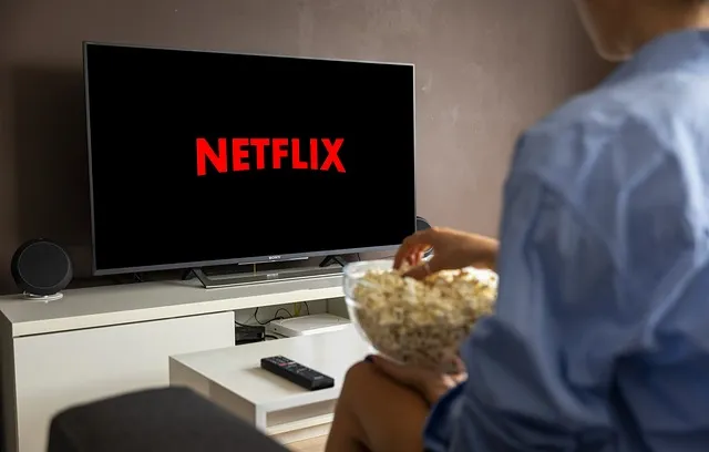 Bir oturuşta bitirebileceğiniz Netflix Dizileri! Sizi ekrana çivileyecek diziler!