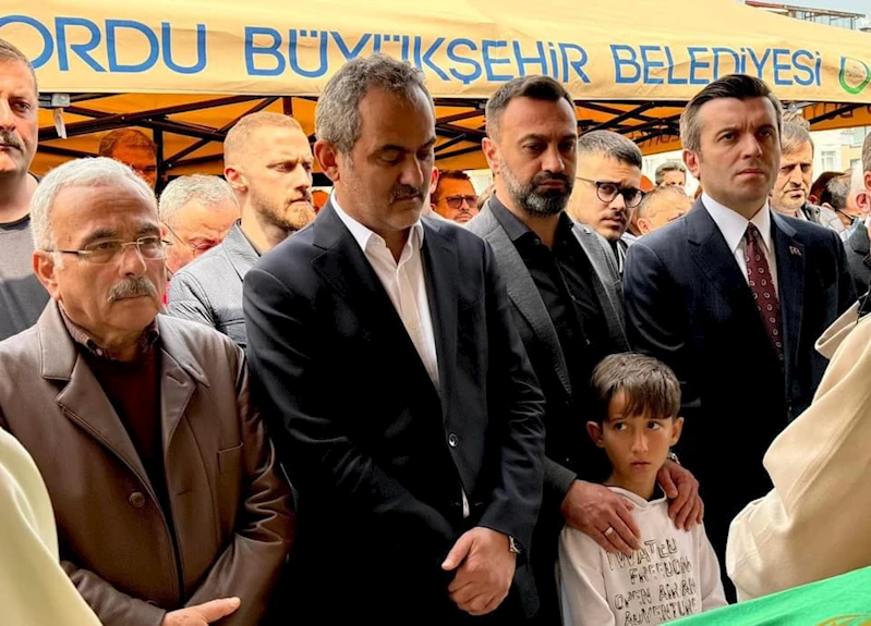 Eski AK Parti Altınordu İlçe Başkanı Erken son yolculuğuna uğurlandı