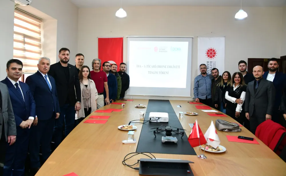İHA-1 sürücüleri sertifikalarını Vali Yıldırım’ın elinden aldılar