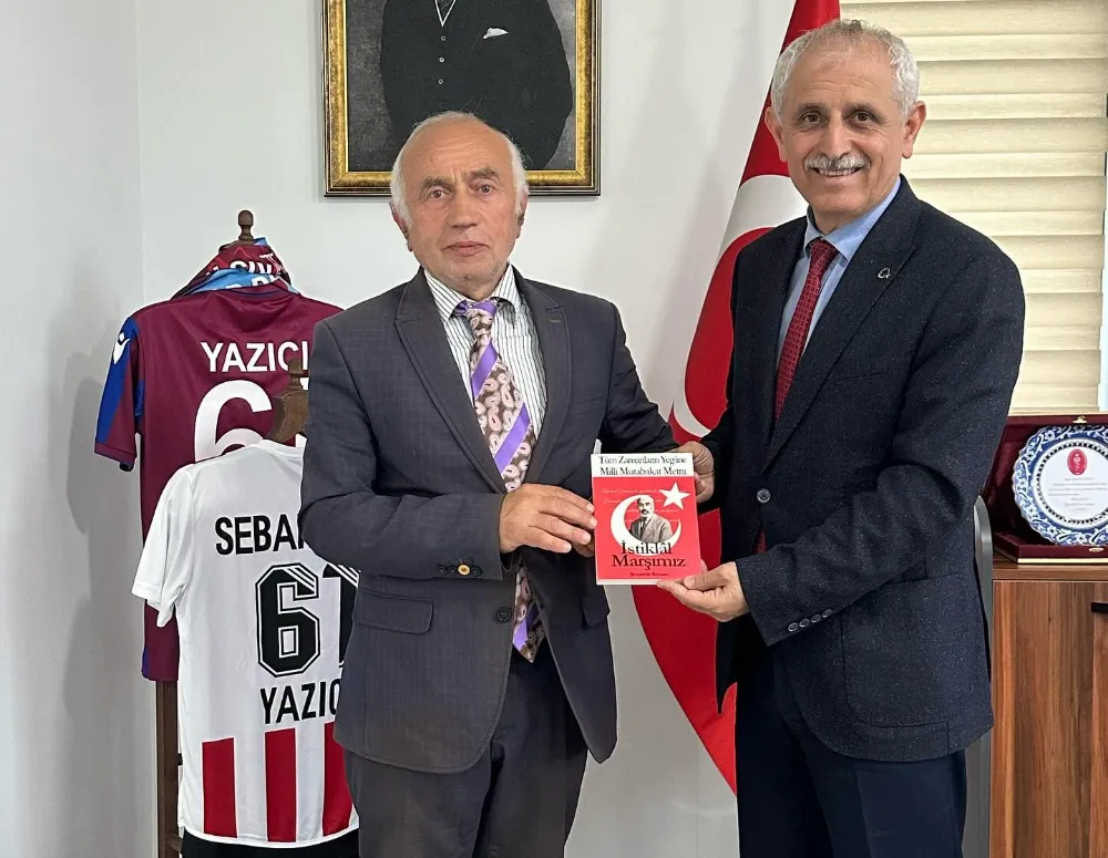BAYRAM’DAN YAZICI’YA İSTİKLÂL MARŞI KİTABI   