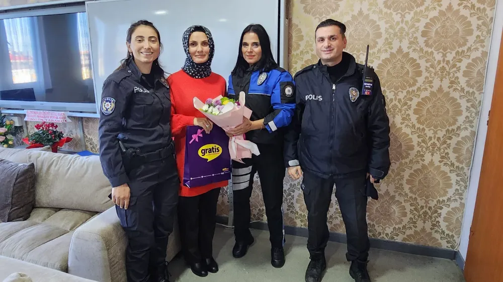 Şehit Polisin Öğretmen Eşi 24 Kasım
