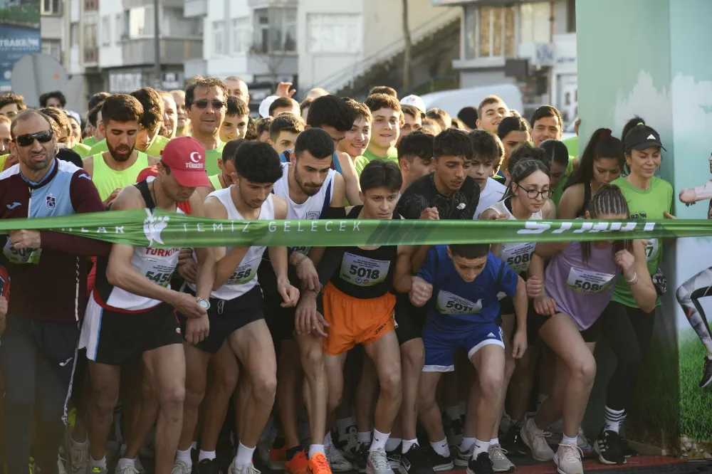 44. ULUSLARARASI TRABZON YARI MARATONU KOŞULDU