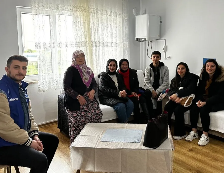 YILDIZLI HUZUREVİ SAKİNLERİNE ZİYARET
