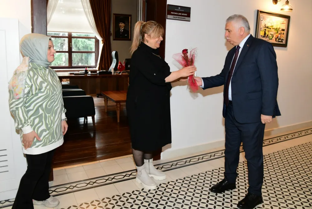 KADINLAR GÜNÜ