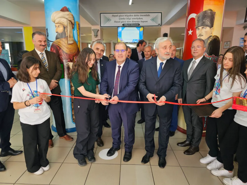 YOL-İŞ SENDİKASI ORTAOKULU’NDA BİLİM FUARI
