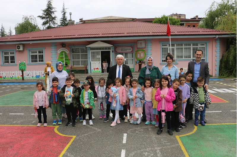 Şehit Hüsnü Uyan Anaokulu öğrencilerine trafik eğitimi verildi
