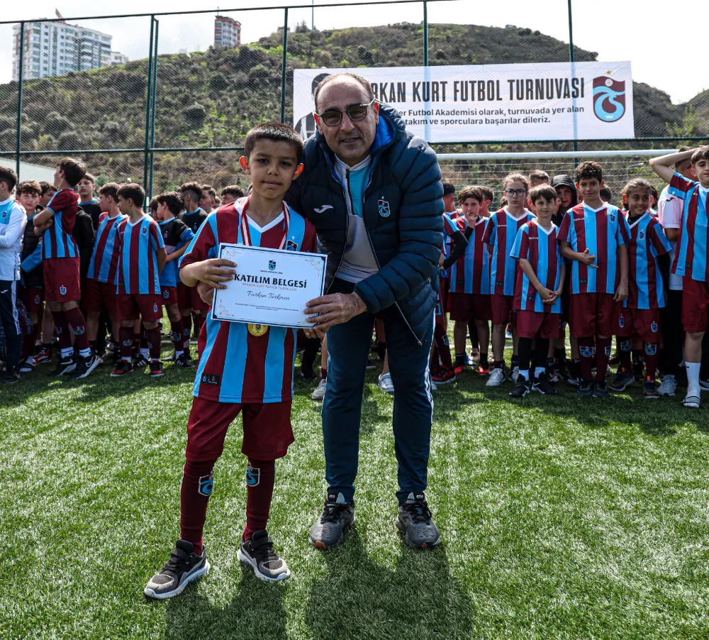 MİRKAN KURT FUTBOL TURNUVASI TAMAMLANDI