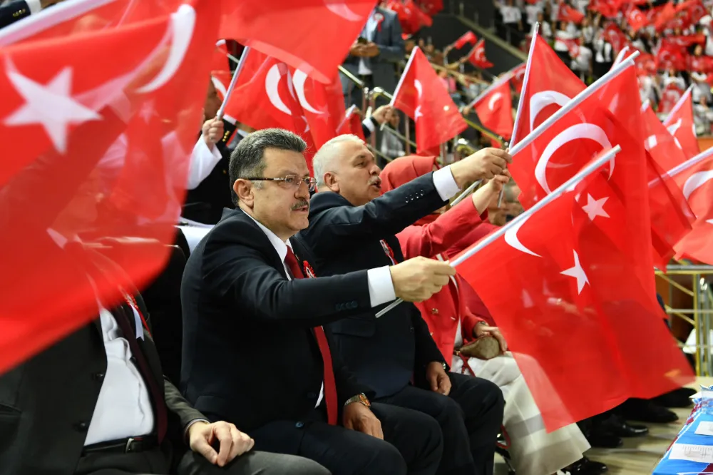 TRABZON’DA 19 MAYIS COŞKUYLA KUTLANDI