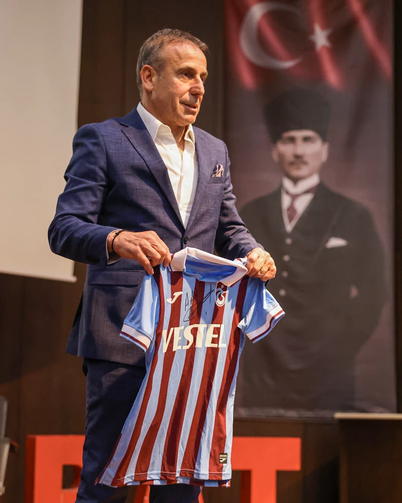Trabzonspor Teknik Direktörü Avcı, 
