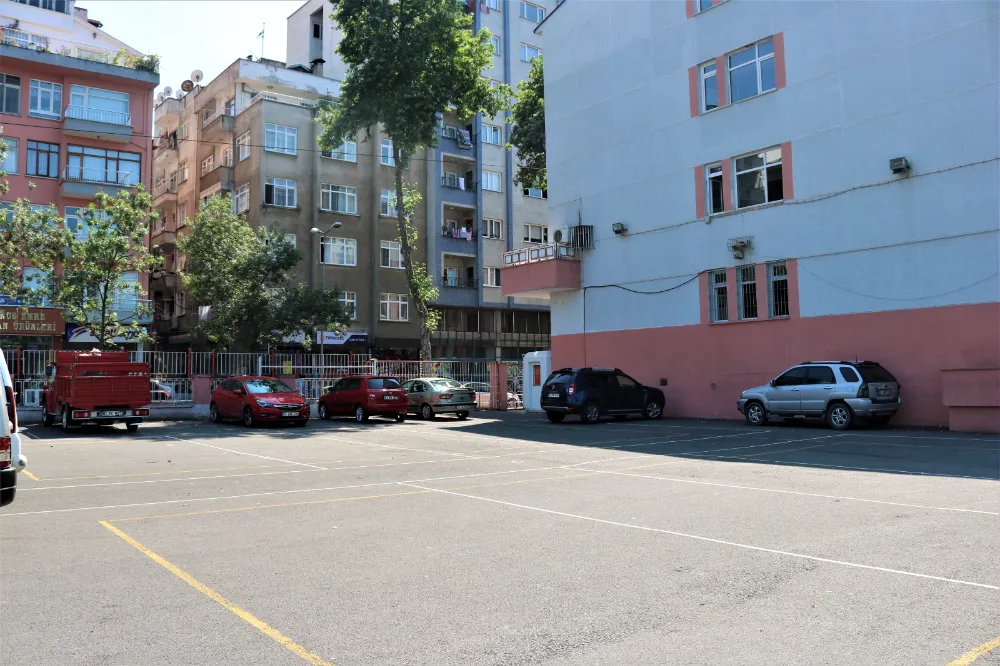 YAZ DÖNEMİNDE OKUL BAHÇELERİ OTOPARK OLACAK
