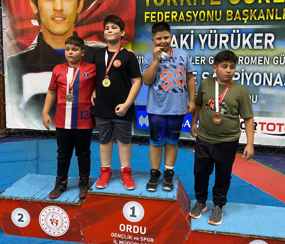 HERKESİ GURURLANDIRDI