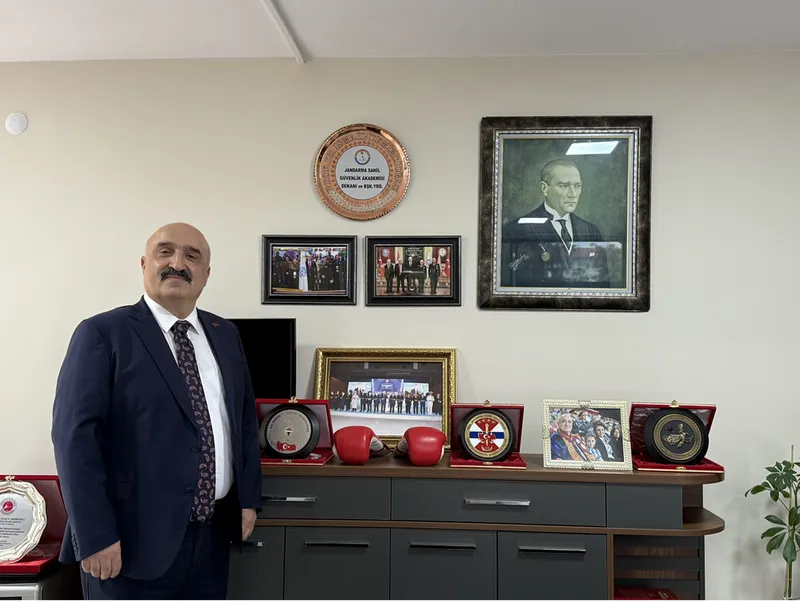 Artvin Valisi Ergün