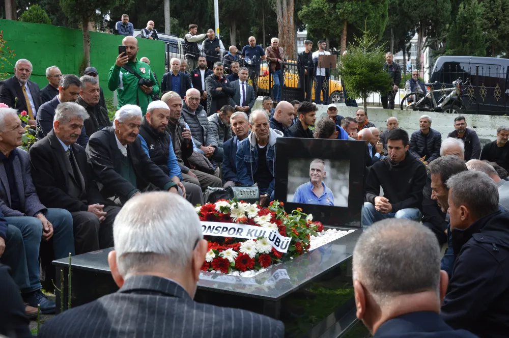 KADİR ÖZCAN VEFATININ 12. YILINDA ANILDI