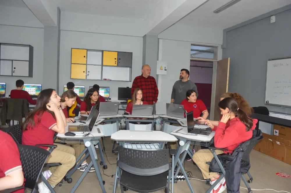 CUMHURİYET ORTAOKULU’NA YENİLİKÇİ SINIF