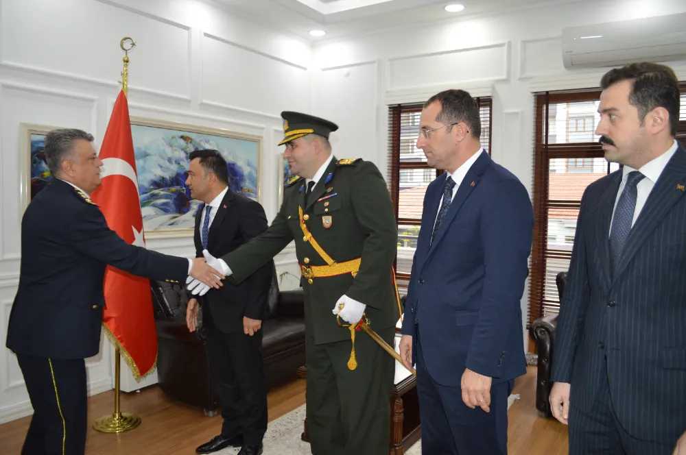 TEBRİKLERİ KABUL ETTİLER