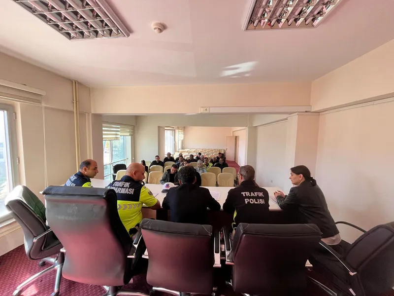 Alucra’da okul güvenlik tedbirleri ve taşımalı eğitim toplantısı yapıldı