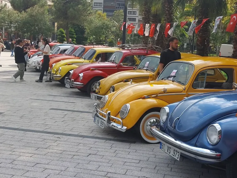 SAHİLDE KLASİK ŞÖLEN!