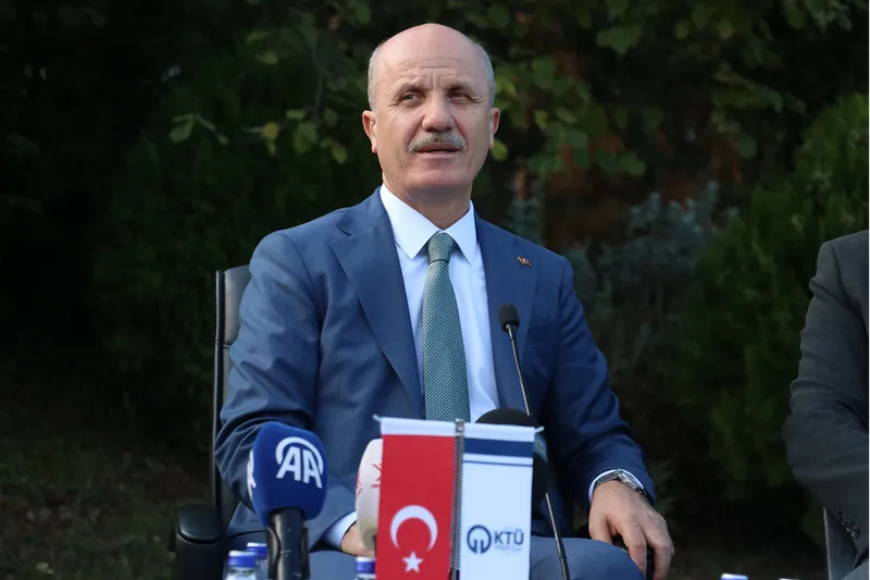 YÖK Başkanı Özvar KTÜ