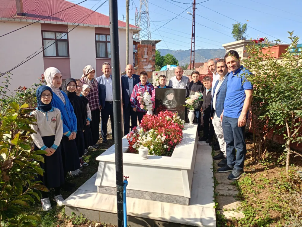 ADINI TAŞIDIKLARI KAHRAMANI UNUTMADILAR