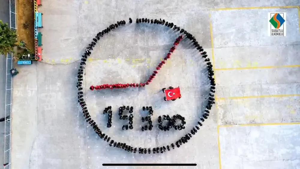 SÖĞÜTLÜ İLKOKULU’NDA 10 KASIM KOREOGRAFİSİ