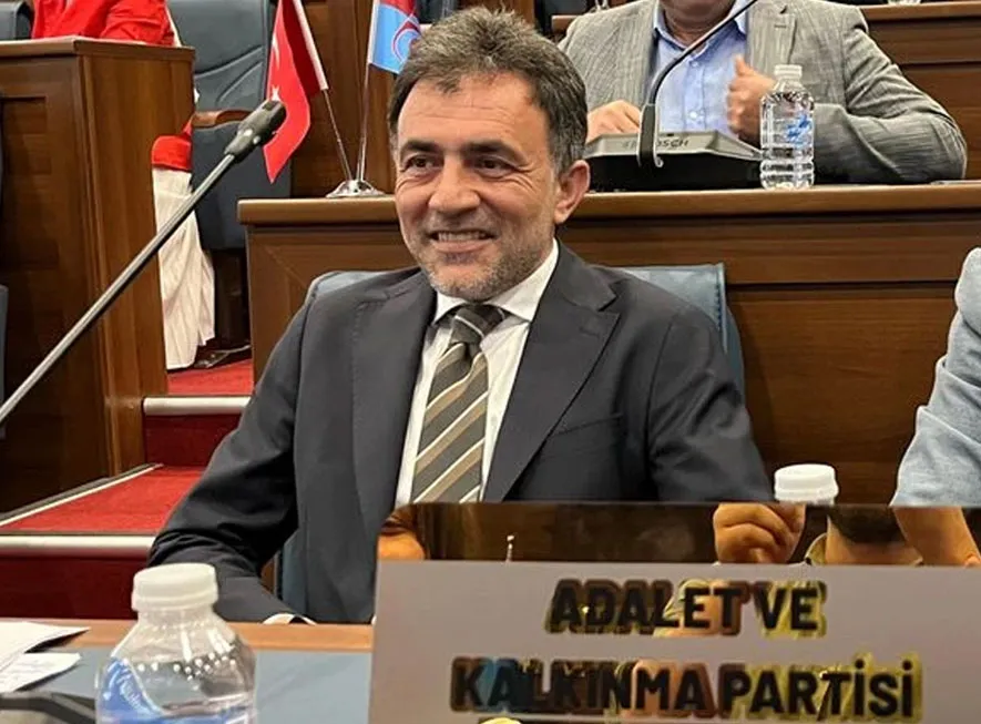 ZORLU’NUN ELEŞTİRİLERİNE ALTUNTEPE’DEN SERT YANIT!