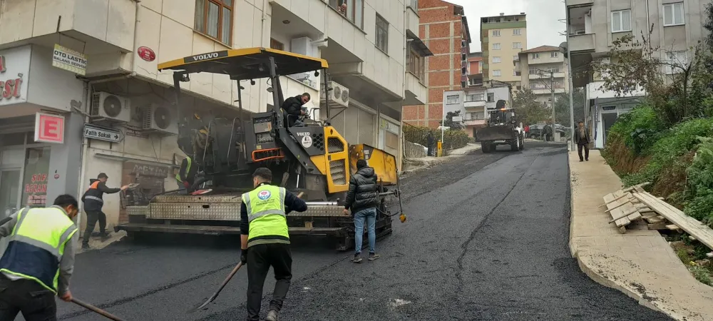 BÜYÜKŞEHİR 18 İLÇEDE SORUNLARI ÇÖZÜYOR
