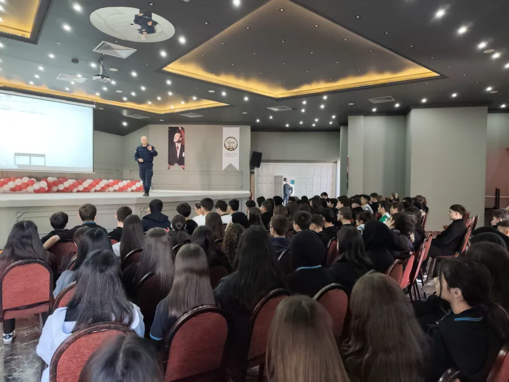 LİSELİLERE ÇEKEN AKINTI VE GÜVENLİK DERSİ
