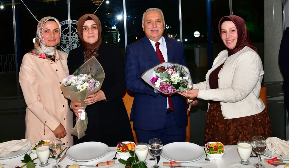 VALİ ÖĞRETMENLERLE