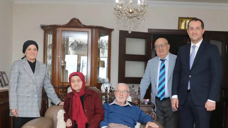 EMEKLİ ÖĞRETMENLERE ZİYARET