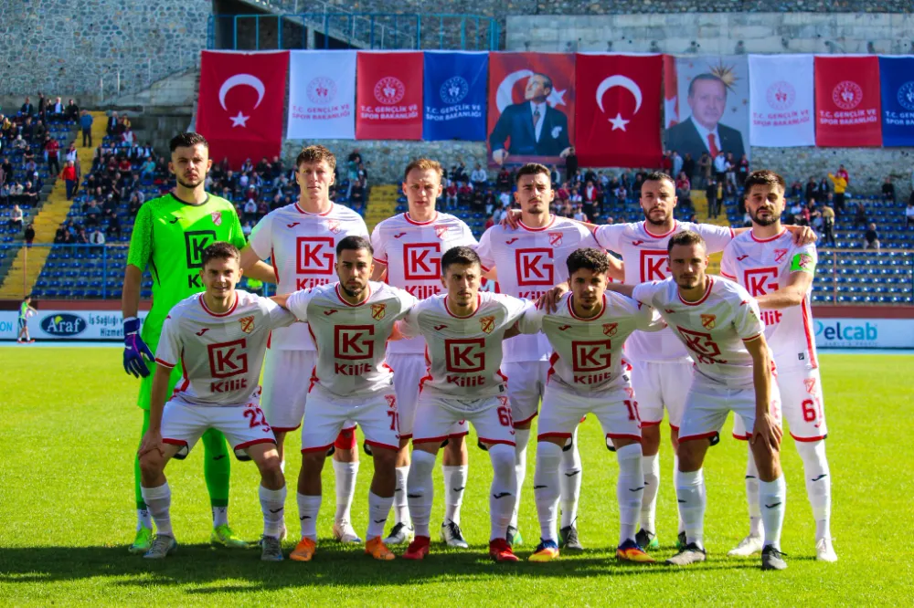 İLK YARIDA GOL SESİ ÇIKMADI