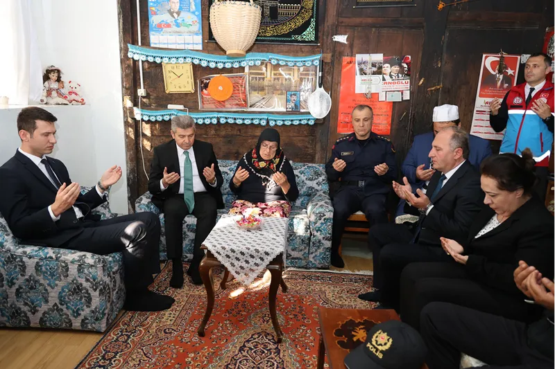 Artvin Valisi Ergün, Arhavi