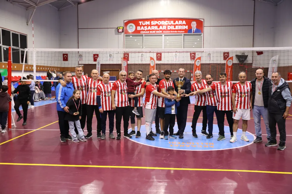 ÖĞRETMENLER FİLEDE BULUŞTU