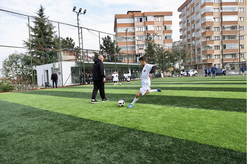 Azerbaycanlı antrenör, Trabzonspor sevdasını ülkesine taşıdı