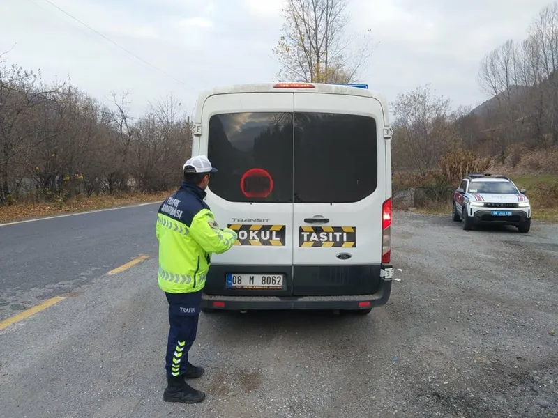 Artvin’de servis araçları denetlendi