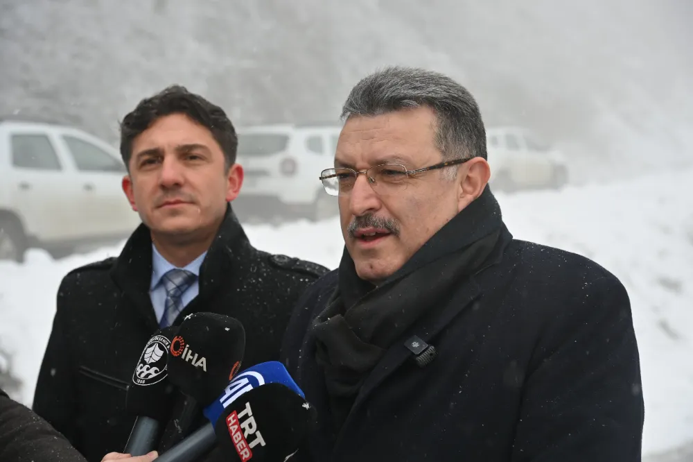BAŞKAN GENÇ, KARLA MÜCADELE ÇALIŞMALARINA KATILDI