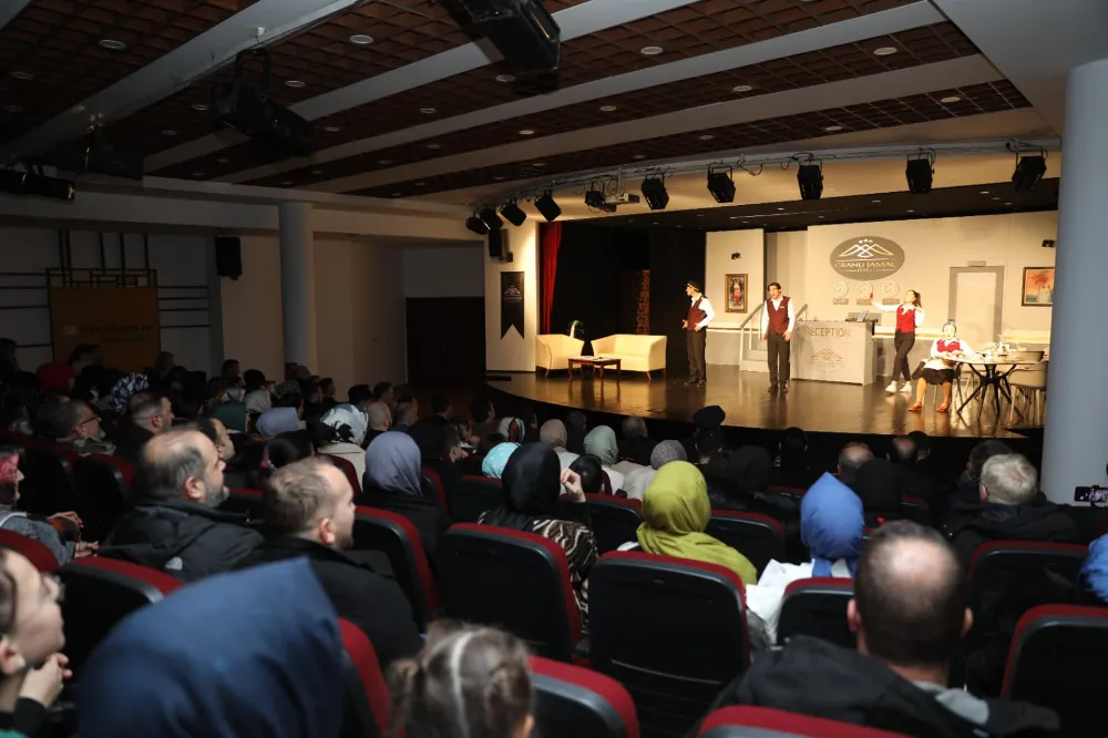 ‘ŞÜKRAN TRABZON’ AKÇAABATLILARI BÜYÜLEDİ
