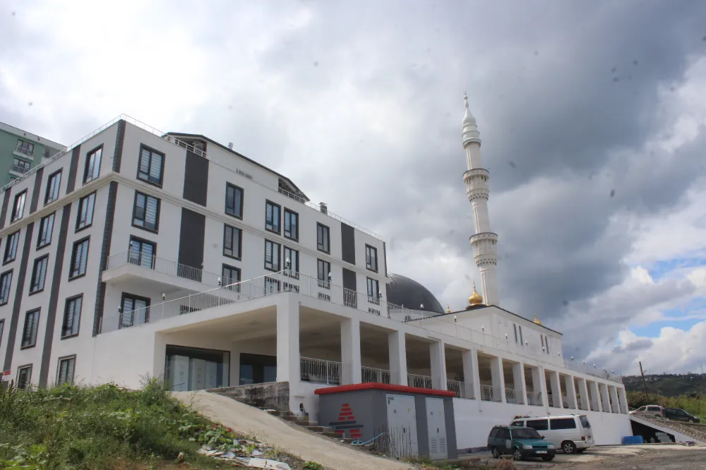ABDÜLHAMİD HAN KÜLLİYESİ