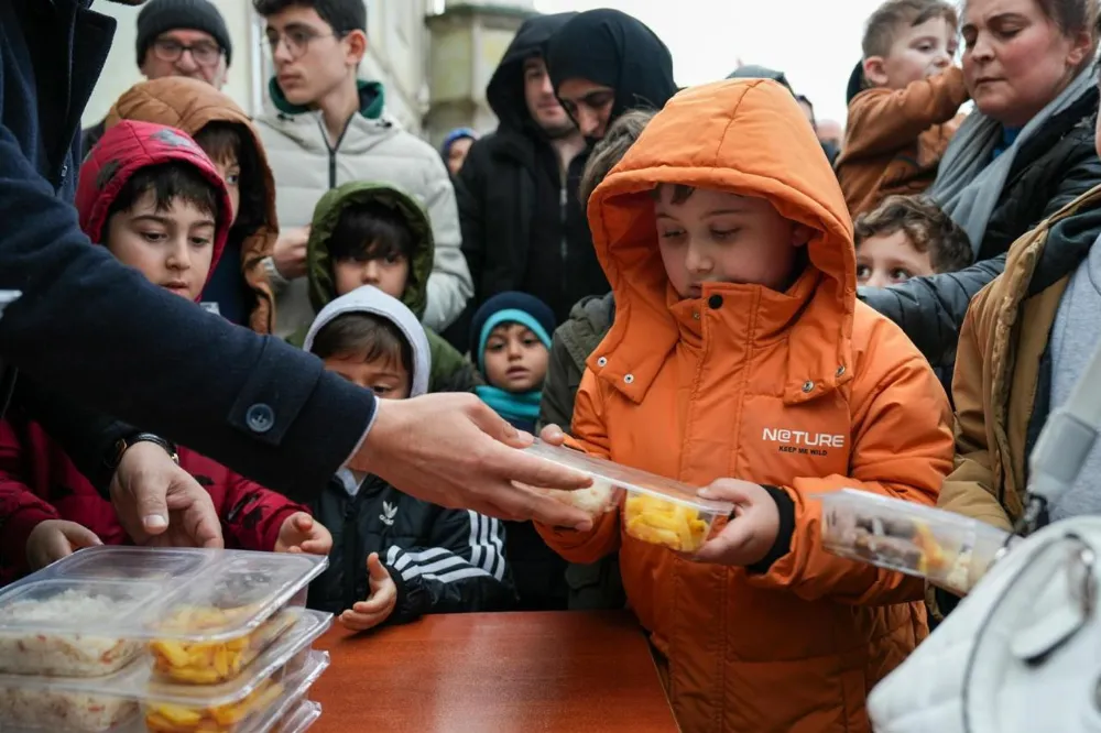 BÜYÜKŞEHİR’DEN GÖNÜL SOFRALARI