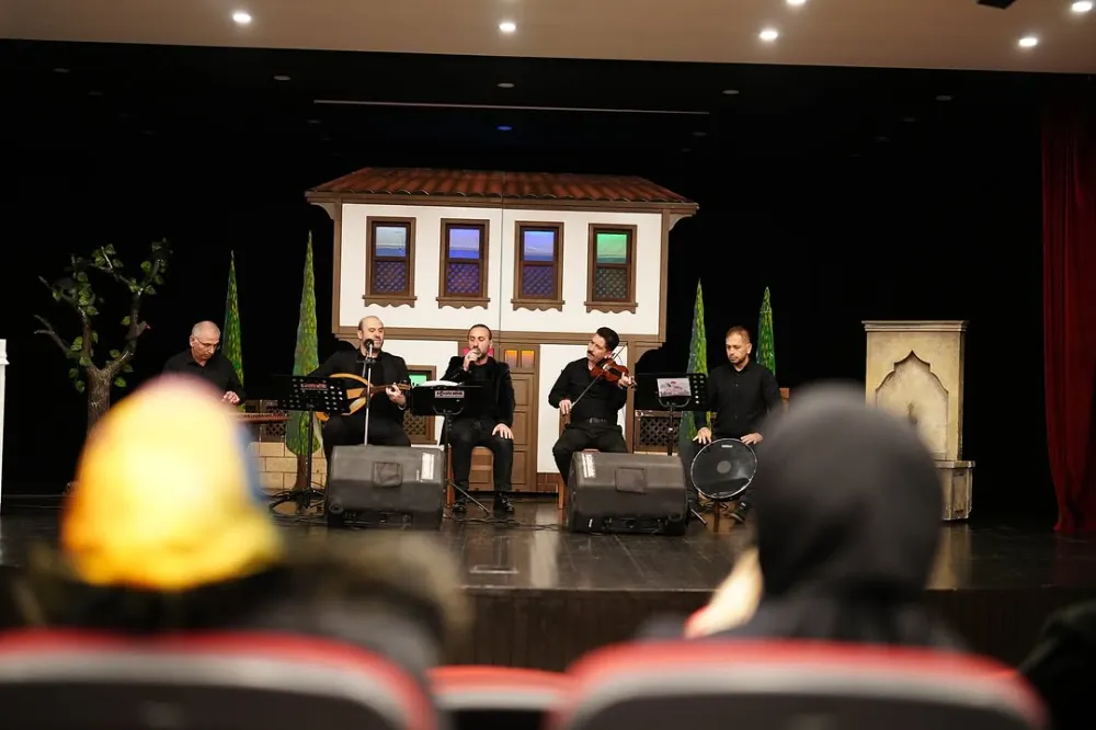 RAMAZAN RUHUNU TASAVVUF MÜZİĞİYLE YAŞADILAR