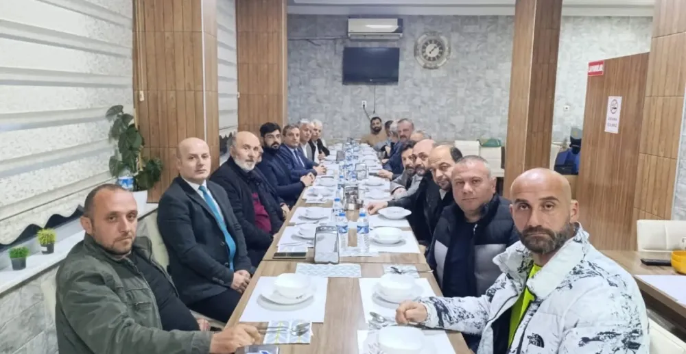 İYİ PARTİ AKÇAABAT TEŞKİLATI İFTAR SOFRASINDA BİRLEŞTİ