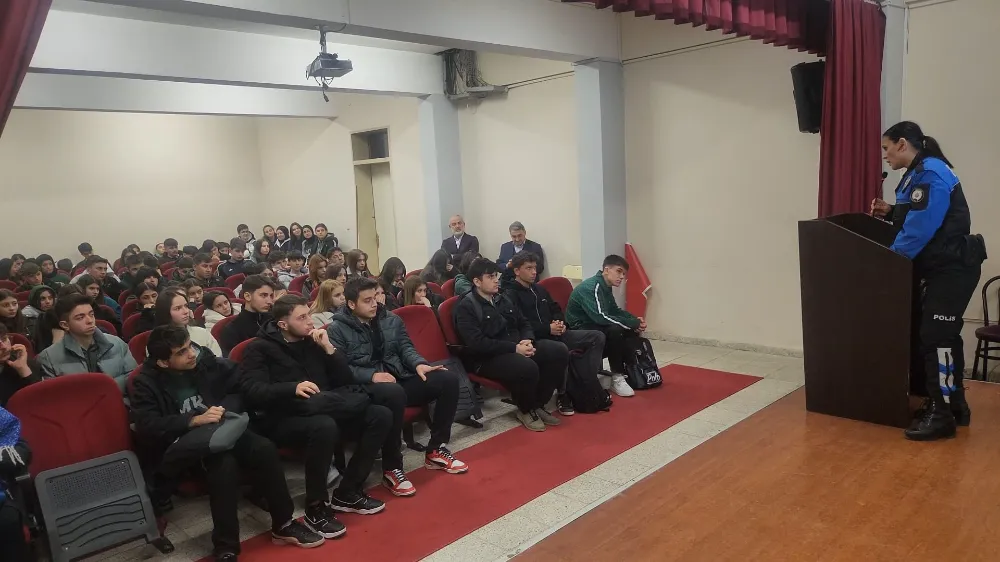 ÖĞRENCİLERE DİJİTAL GÜVENLİK EĞİTİMİ
