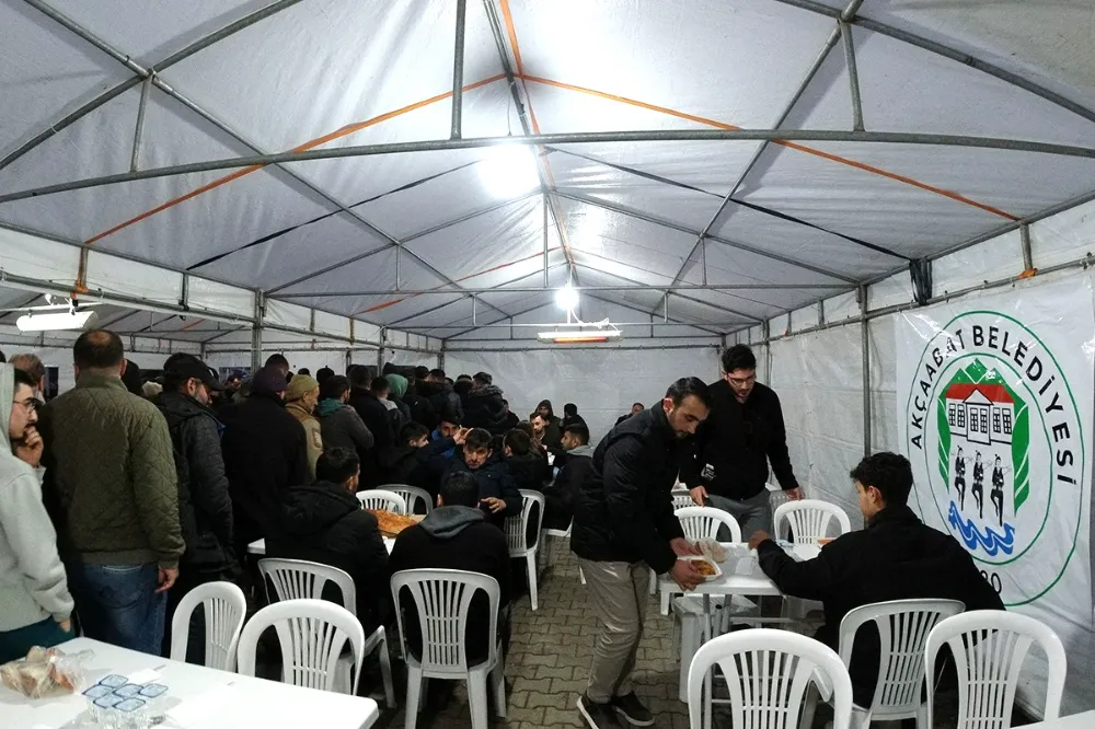 AKÇAABAT’TA 1.000 KİŞİLİK İFTAR SOFRASI