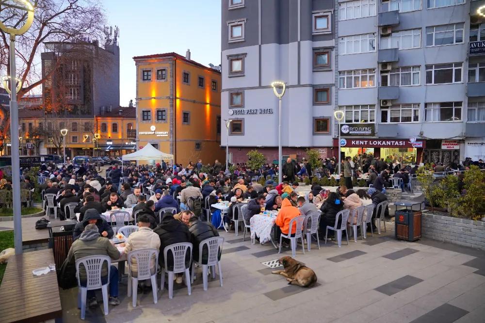 KENT LOKANTASINDA 1200 KİŞİLİK İFTAR VERİLDİ