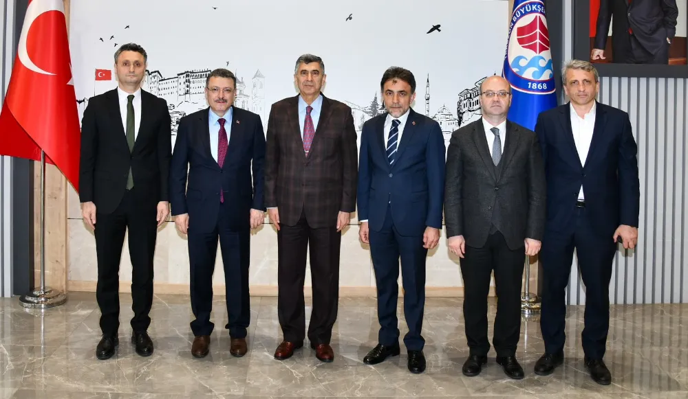 ESKİ KOMUTAN BÜYÜKŞEHİR’DE