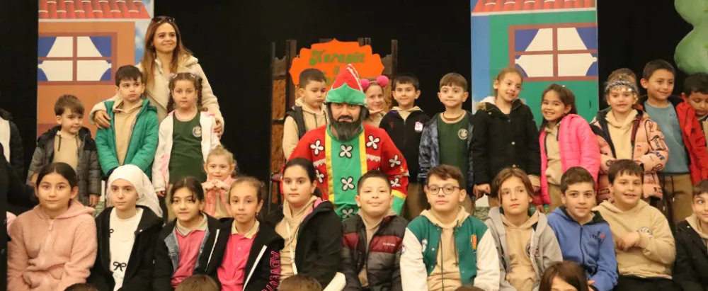TİYATRO ŞENLİĞİ HACİVAT VE KARAGÖZ’LE BAŞLADI