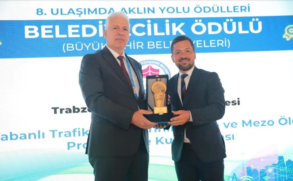 BÜYÜKŞEHİR BELEDİYESİ’NE “ULAŞIMDA AKLIN YOLU” ÖDÜLÜ
