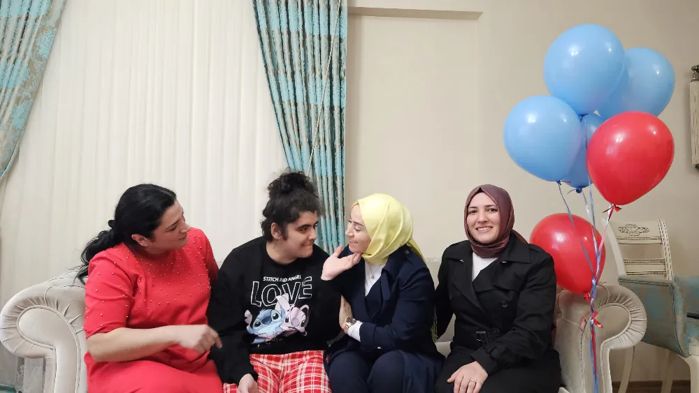 AK PARTİ KADIN KOLLARI