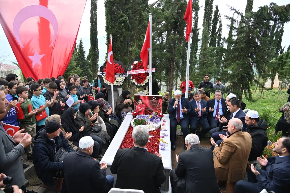 ŞEHİT HAVA PİLOT YÜZBAŞI GENÇCELEP ŞEHADET YILDÖNÜMÜNDE ANILDI