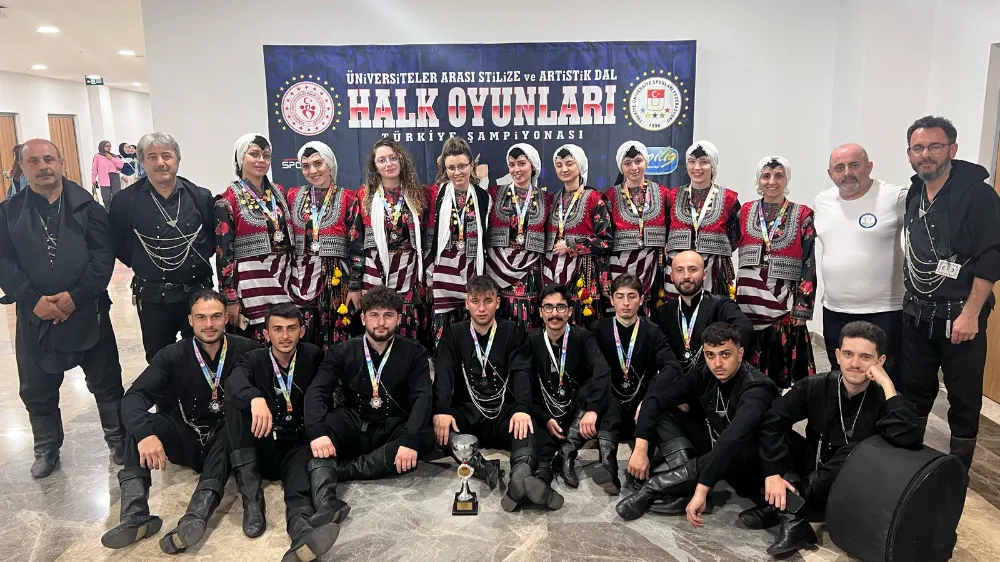 DAVULUYLA HORONU ZİRVEYE TAŞIDI