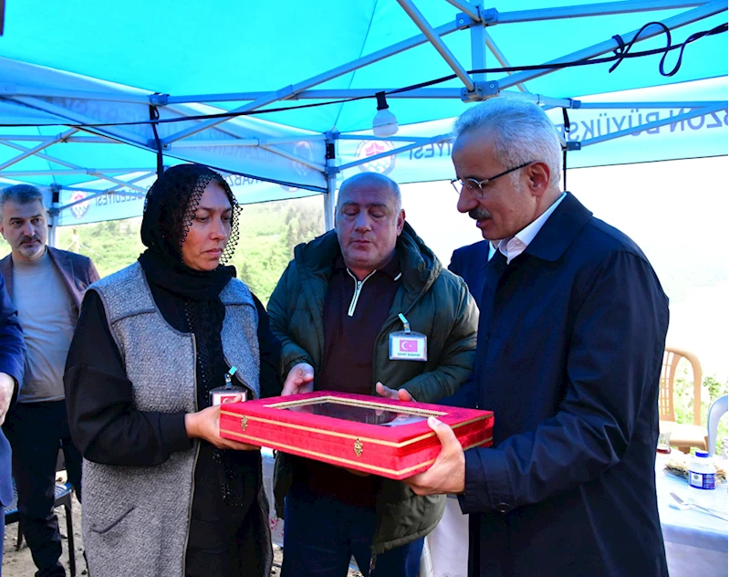 Ulaştırma ve Altyapı Bakanı Uraloğlu